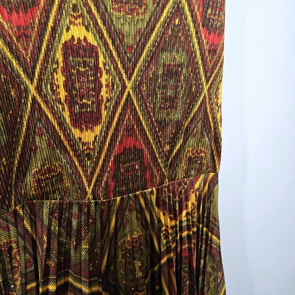 Colorful Geometric Patterned Dress - Picture 5 of 6